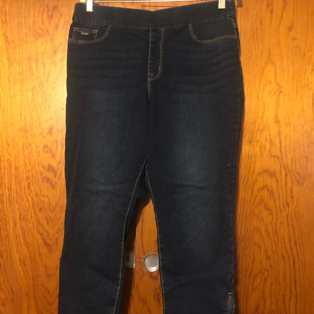 Pull on denim jeggings
